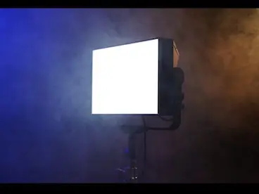 Aputure lancio di NOVA P300C, LED RGBWW da 300W